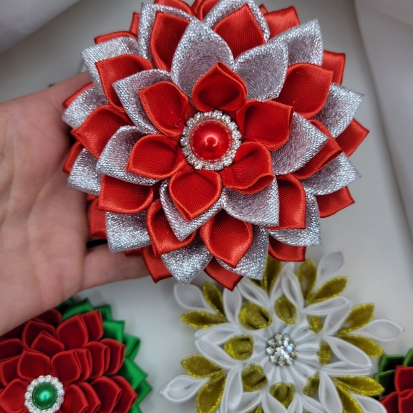 Unfinished DIY Chrismas Hair Bows or Pins, 12 pc - Picture 5 of 10